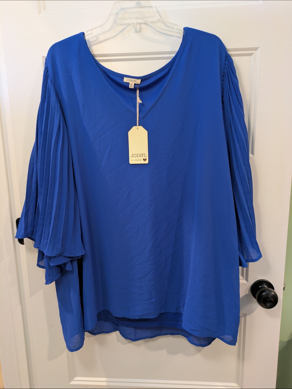 🔴 3/$15  New with tags! JodiFl Women’s Royal Blue Pleated Sleeve Blouse